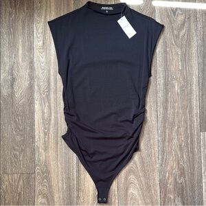 Abercrombie and Fitch Women’s Black Sleeveless Body Suit Size Large NWT